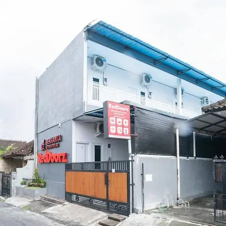 Reddoorz @ Jalan Gunung Talang Mahendradatta