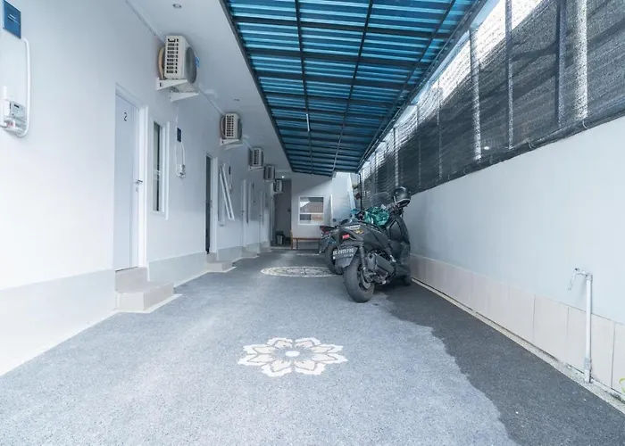 Hotel Reddoorz @ Jalan Gunung Talang Mahendradatta Kerobokan